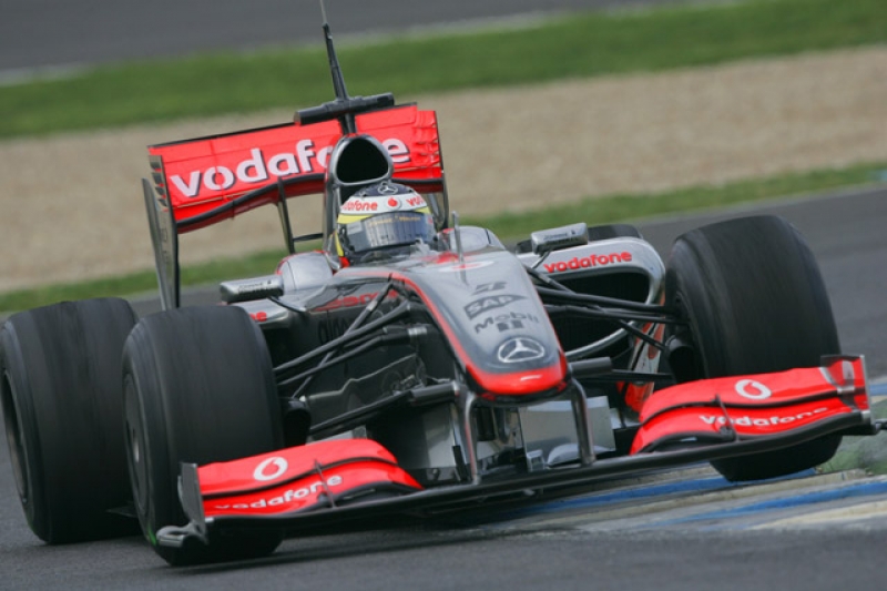 Pedro de la Rosa con el McLaren MP4-24 en los tests de pretemporada 2009 en Jerez Pedro de la Rosa con el McLaren MP4-24 en los tests de pretemporada 2009 en Jerez