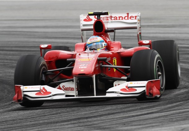 Fernando Alonso durante el GP de Malasia 2010