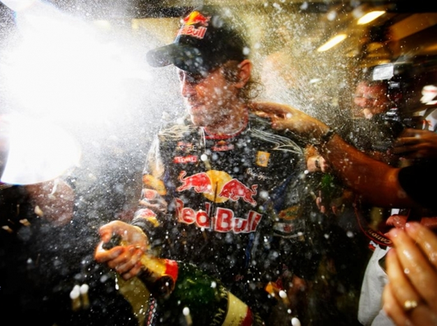 S. Vettel celebrando su primer Campeonato Mundial en 2010