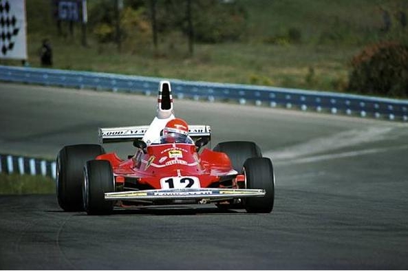 Niki Lauda con el Ferrari 312T durante el GP de EE.UU. de 1975