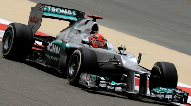 Enorme carrera de Schumacher. GP Bahréin 2012