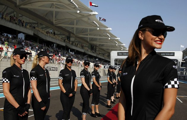 Grid Girls. GP Abu Dabi 2012