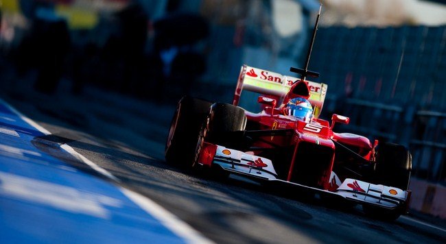 Fernando Alonso en los test de pretemporada 2012 en Barcelona