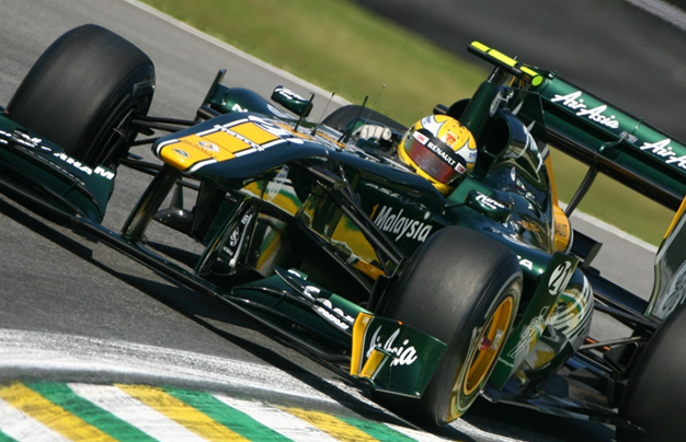L. Razia con Team Lotus. Libres-1 GP Brasil 2011
