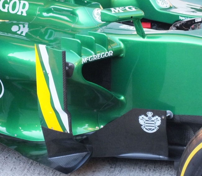 Pontones del Caterham CT03