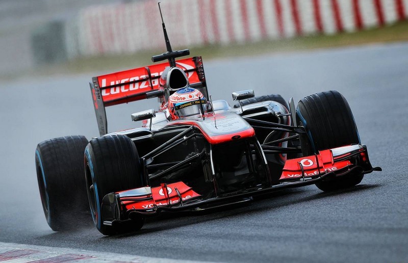 Jenson Button con el McLaren MP4-28