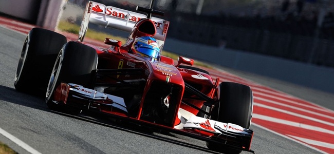 Fernando Alonso durante los tests de pretemporada 2013 en Montmeló