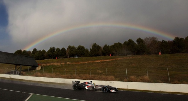 Esteban Gutiérrez en los test de pretemporada 2013 en Montmeló