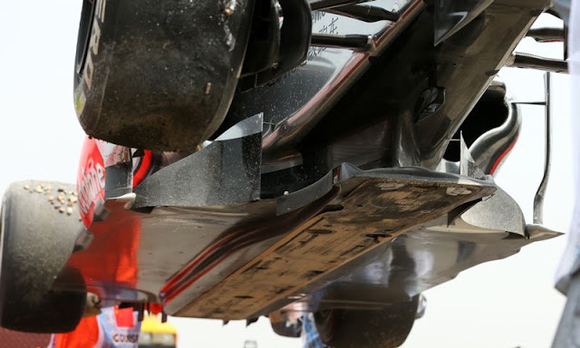 Splitter del McLaren en China 2013