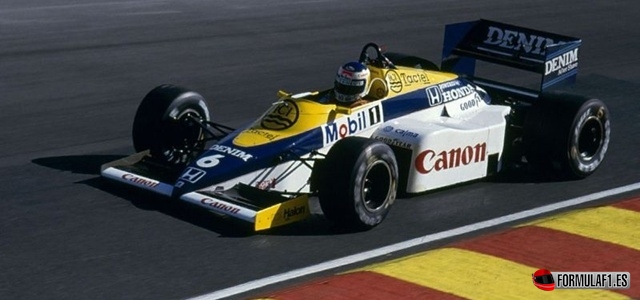 Keke Rosberg con el Williams FW10 en Brands Hatch