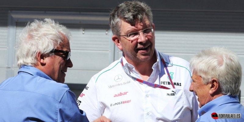 Charlie Whiting y Ross Brawn