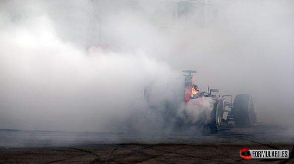 Sebastian Vettel, Donuts, India 2013