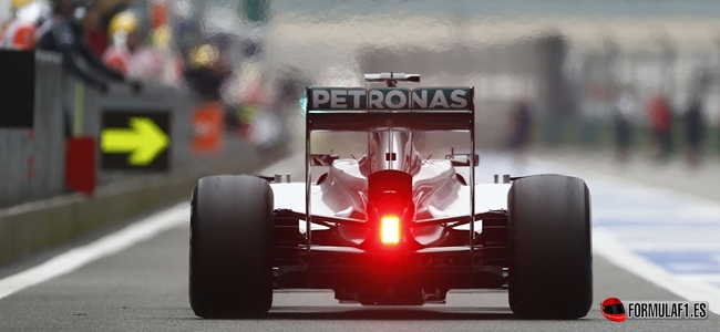 Hamilton, Mercedes, China 2014