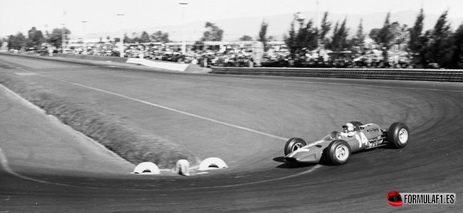 Gran Premio de México, Pedro Rodríguez en acción con el 512 F1