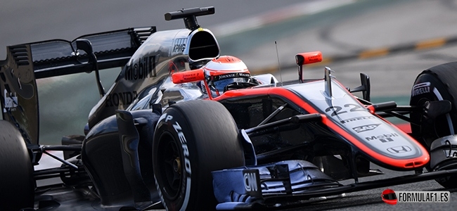 Jenson Button, McLaren, Test Barcelona 2015
