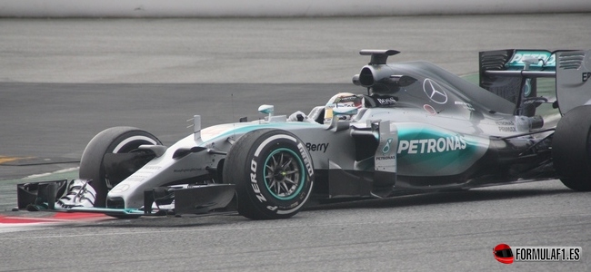 Lewis Hamilton, Mercedes, Test Barcelona 2015