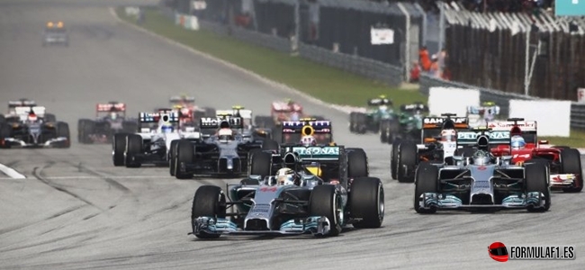 2014 Malaysian GP Start F1