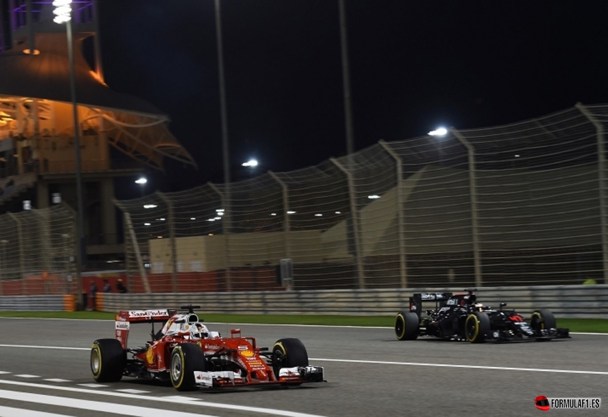 Vandoorne Vettel barein fp2