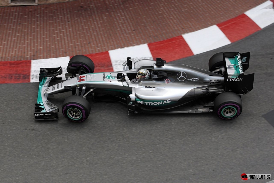 26.05.2016 - Free Practice 1, Lewis Hamilton (GBR) Mercedes AMG F1 W07 Hybrid