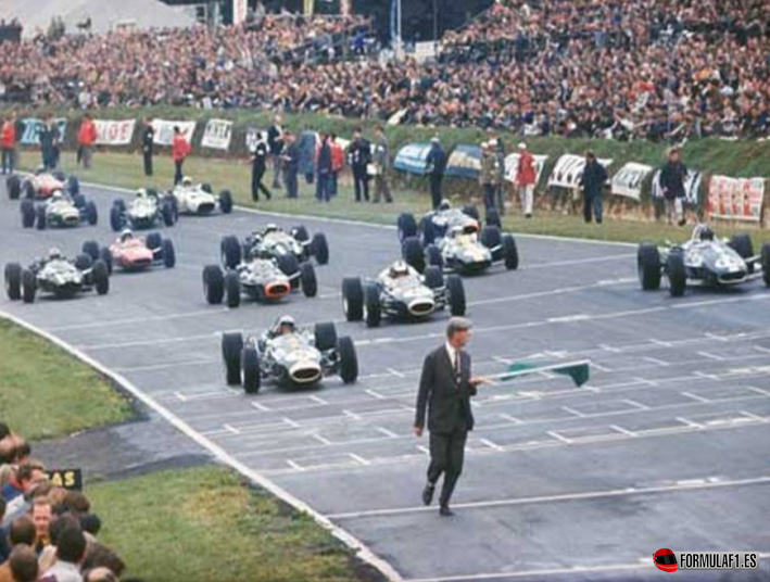 Salida. GP Gran Bretana 1966