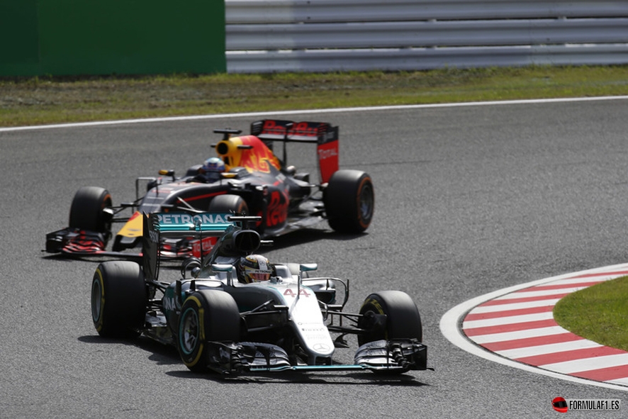 hamilton-suzuka-fp1